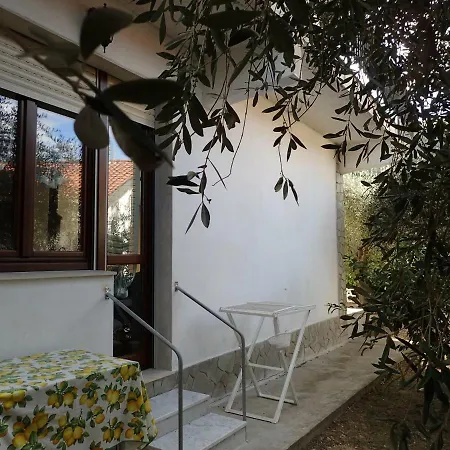Casetta Tra Gli Ulivi Vicina Al Mare Giustenice